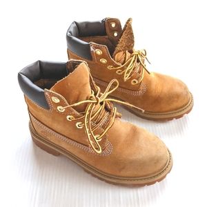 TIMBERLAND kids 6" Classic wheat nubuck boots